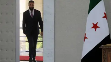 Paris'te Şara-Macron zirvesi: Fransa yeni Suriye'nin inşasına desteğini sunacak