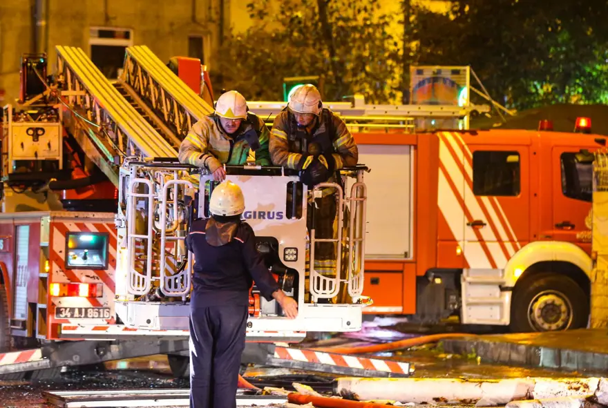İstanbul'da iş yeri yangını 5