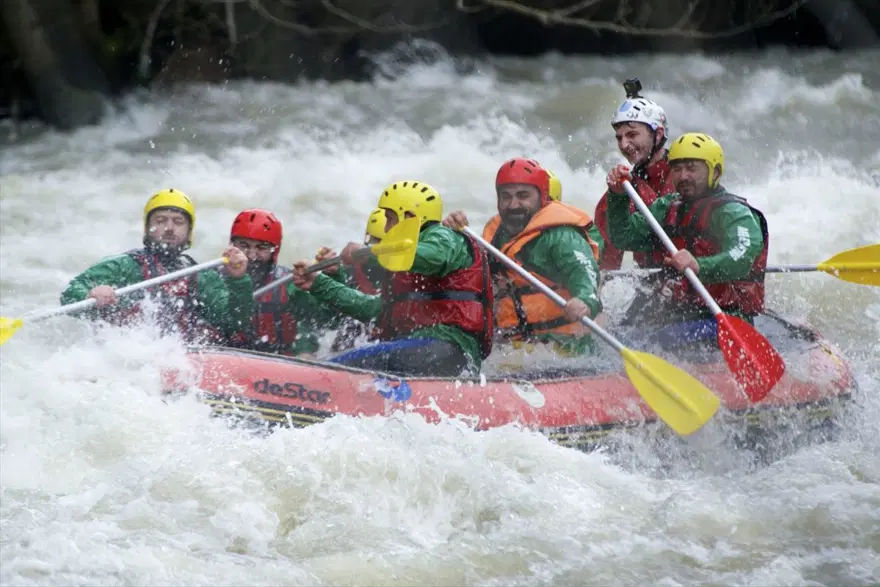 Melen Çayı'nda rafting sezonu açıldı 10 Melen Çayı'nda rafting sezonu açıldı 10