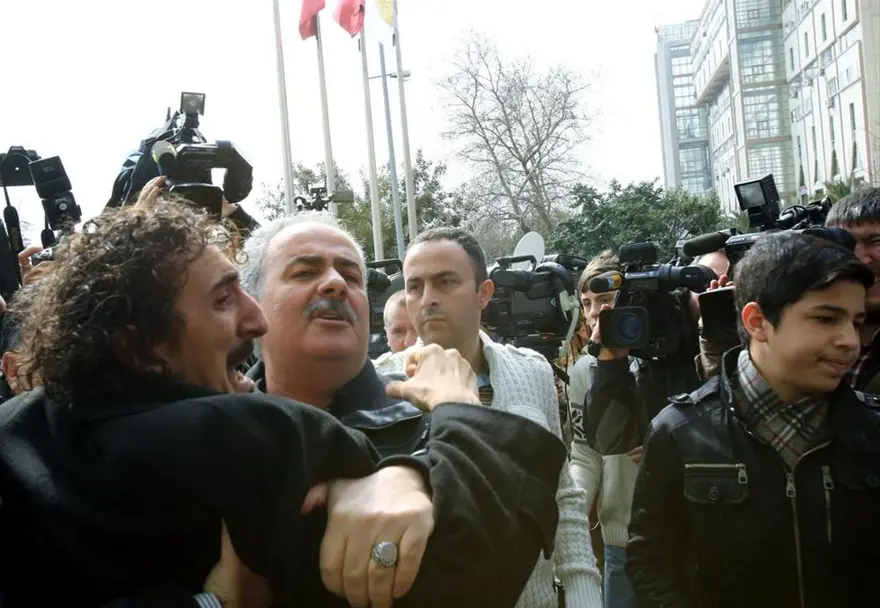 Hayranı fenalık geçirdi 