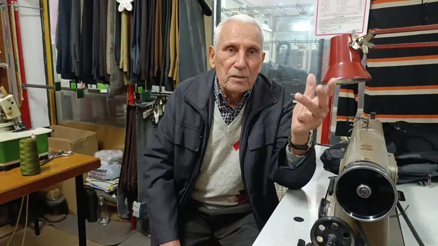 Terzihaneden kütüphaneye uzanan 69 yıllık ustalık: Yaşamak, yaşlanmak değildir 2