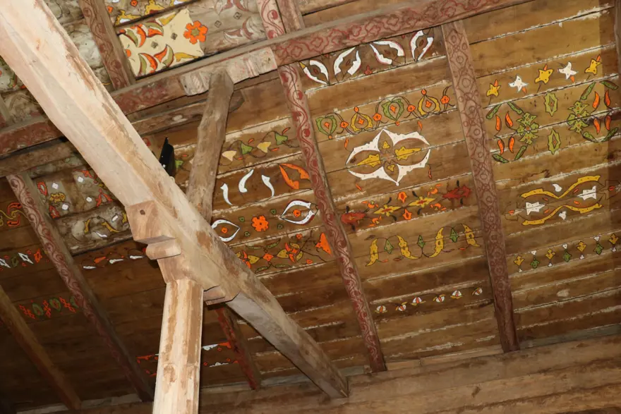 Çivisiz cami, 8 asırdır ayakta 8