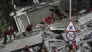 İzmir depreminde 15 kişinin öldüğü Doğanlar Apartmanı davasında karar İzmir depreminde 15 kişinin öldüğü Doğanlar Apartmanı davasında karar