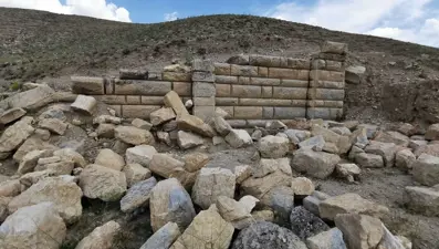 Dünyanın ilk müzik yarışmasının düzenlendiği Apemeia Antik Kenti’nde kazılar tekrar başladı