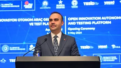 Bakan Kacır: 2030'da, elektrikli ve şarj edilebilir hibrit araçların yerlilik oranı yüzde 75'e çıkacak