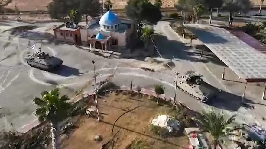 İsrail'den Refah'a kara saldırısı: Gazze dünyaya kapandı İsrail'den Refah'a kara saldırısı: Gazze dünyaya kapandı