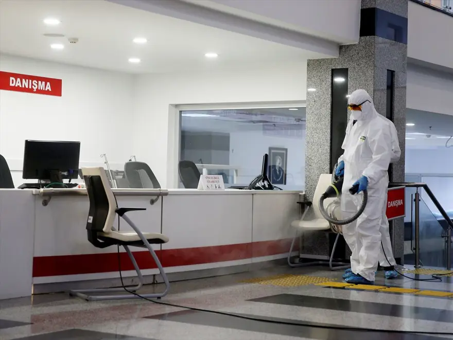 Meclis'te Corona virüs için dezenfeksiyon yapıldı 12