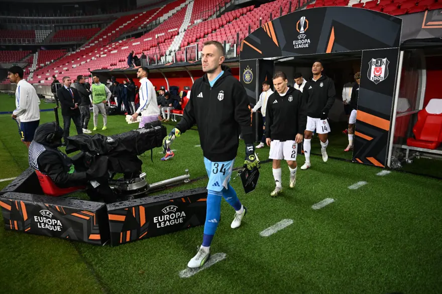 Beşiktaş ve Galatasaray maçlarından galibiyet çıkmadı 18