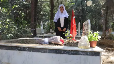 Asrın felaketinde vefat eden muhtar, unutulmadı