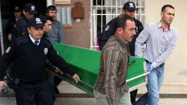 Apartmanda aidat kavgası: 3 ölü
