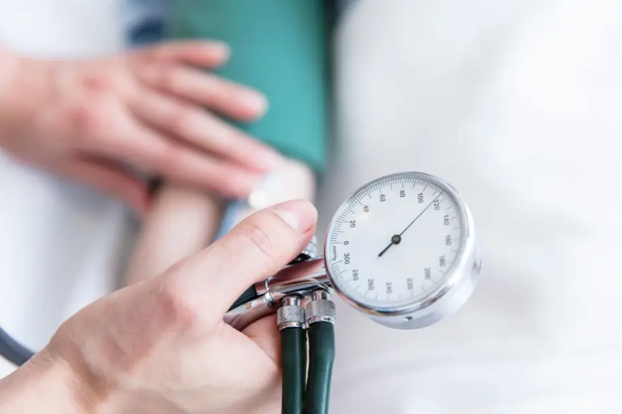 Kardiyoloji Profesörü açıkladı: Yüksek tansiyon riskini azaltan 5 şey 1 Kardiyoloji Profesörü açıkladı: Yüksek tansiyon riskini azaltan 5 şey 1