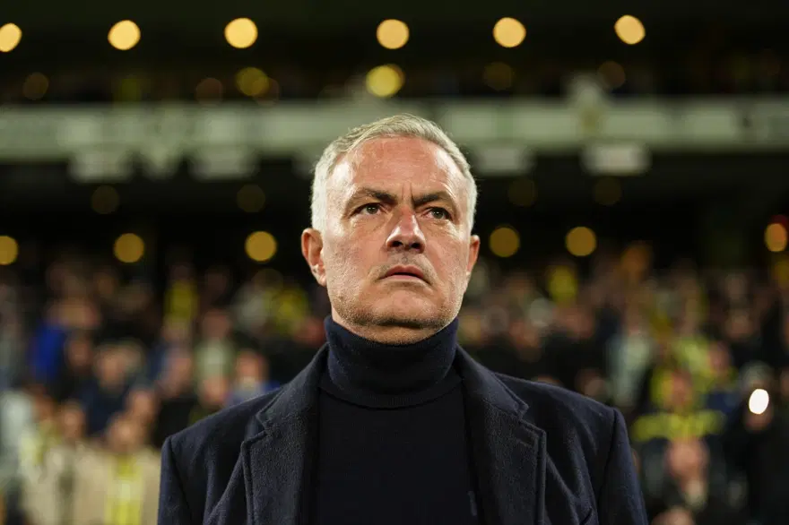 Mourinho'dan şaşırtan Galatasaray paylaşımı: Binlerce beğeni ve yorum aldı Mourinho'dan şaşırtan Galatasaray paylaşımı: Binlerce beğeni ve yorum aldı