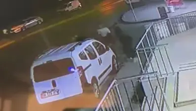 Sosyal medyadaki kavga sokağa taşındı: 10 yerinden bıçakladılar