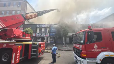 Ümraniye'de oto sanayi sitesinde yangın