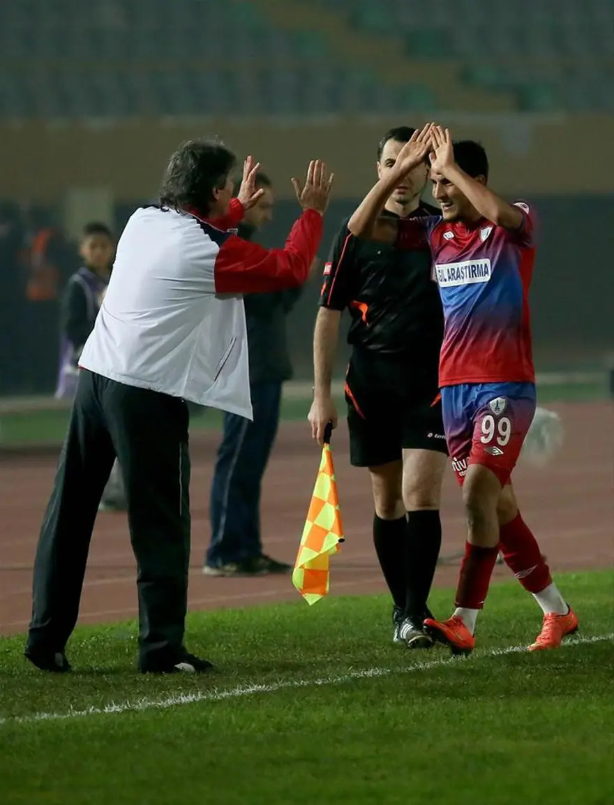 Cimbom İzmir'de kükredi 4