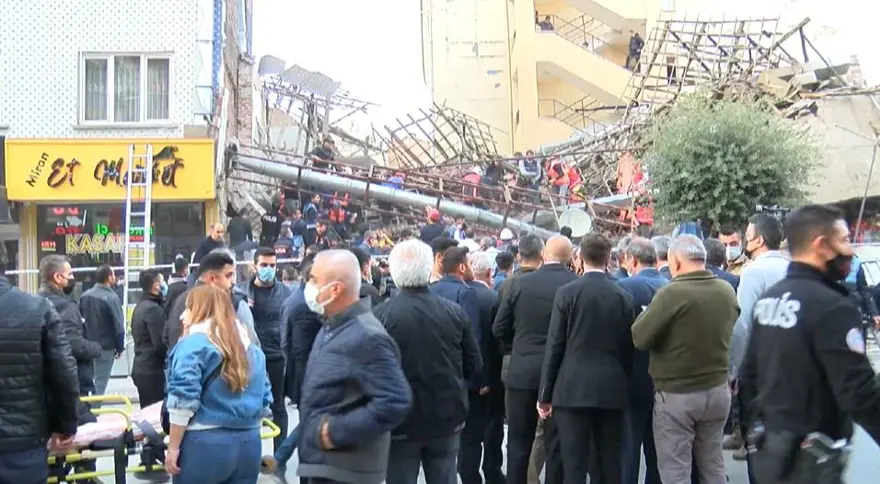 Malatya'da iki katlı bina çöktü: Olay yerinden fotoğraflar 22