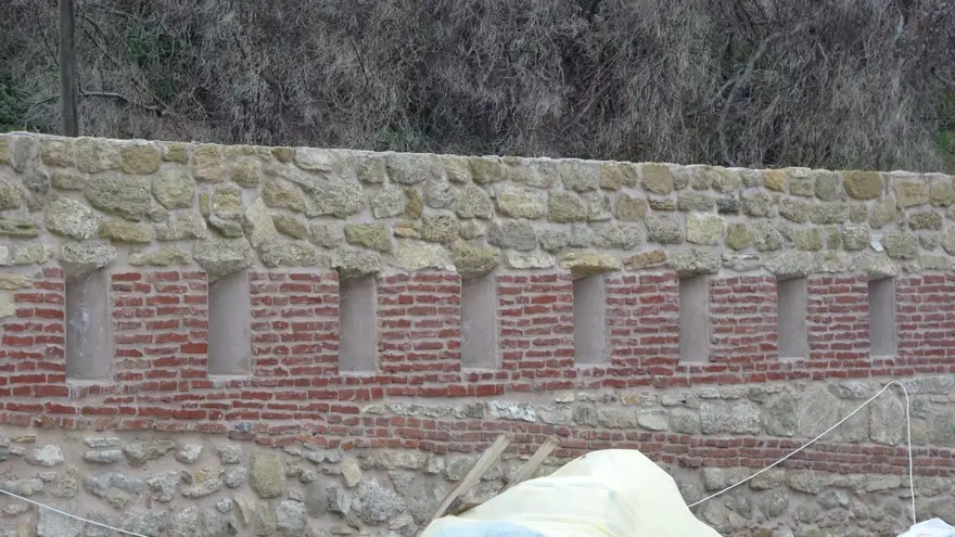 Çanakkale’de, 252 yıllık tarihi Namazgah Tabyası'nın sur duvarları restore ediliyor 13 Çanakkale’de, 252 yıllık tarihi Namazgah Tabyası'nın sur duvarları restore ediliyor 13