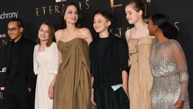 6 çocuk annesi Angelina Jolie: Hiçbiri oyuncu olmayacak