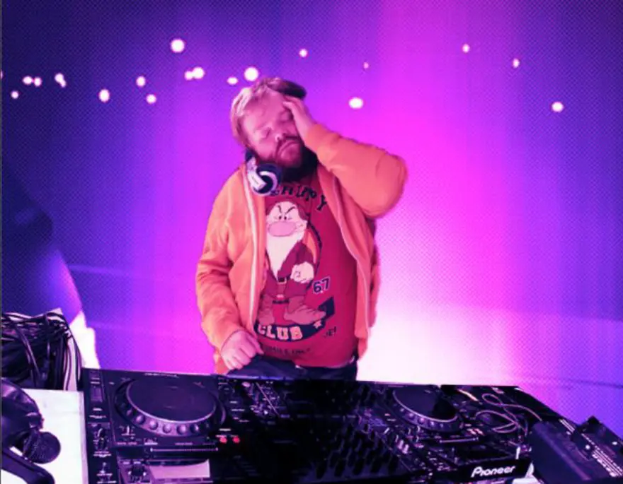 İşyerinde uyuduğuna pişman ettiler 2