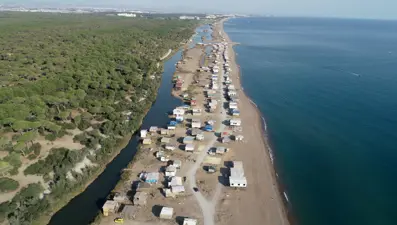 "Çardak kent" yıkıldı