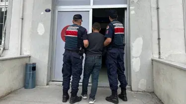 Askeri yasak bölgede yakalandı, tutuklandı