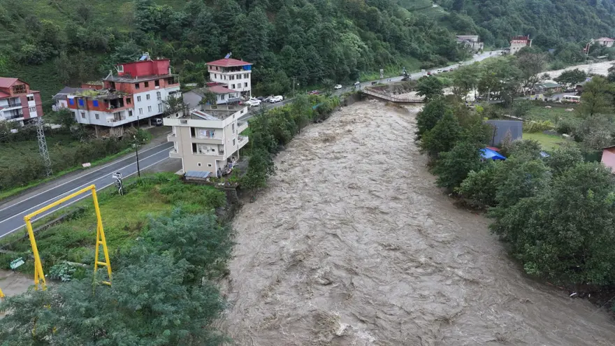 "DERE YATAKLARINDAN UZAK DURUN" 6 "DERE YATAKLARINDAN UZAK DURUN" 6
