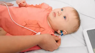 İşitme testi yenidoğan hastaneden taburcu olmadan yapılacak