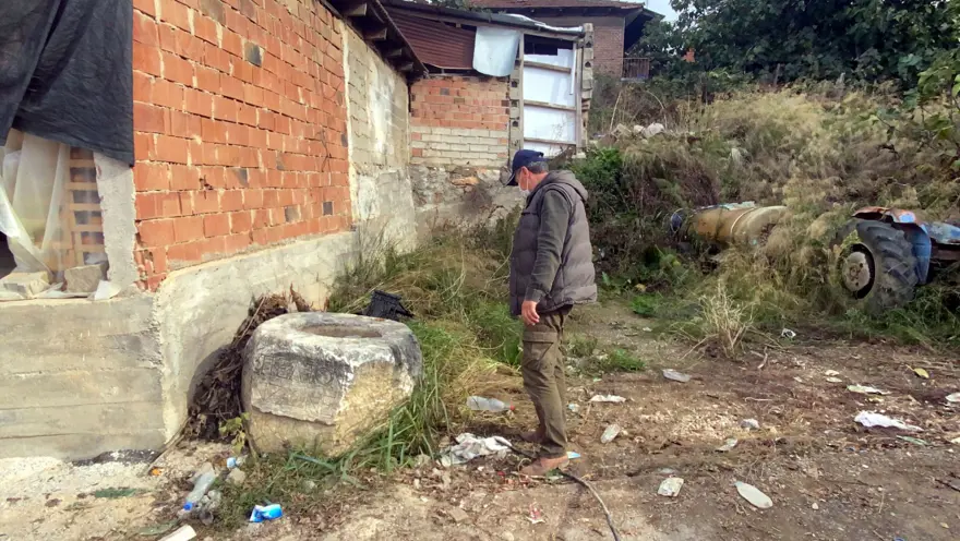 Yıllardır mahalle meydanında duran Roma dönemine ait olduğu düşünülen tarihi eser hakkında inceleme 2