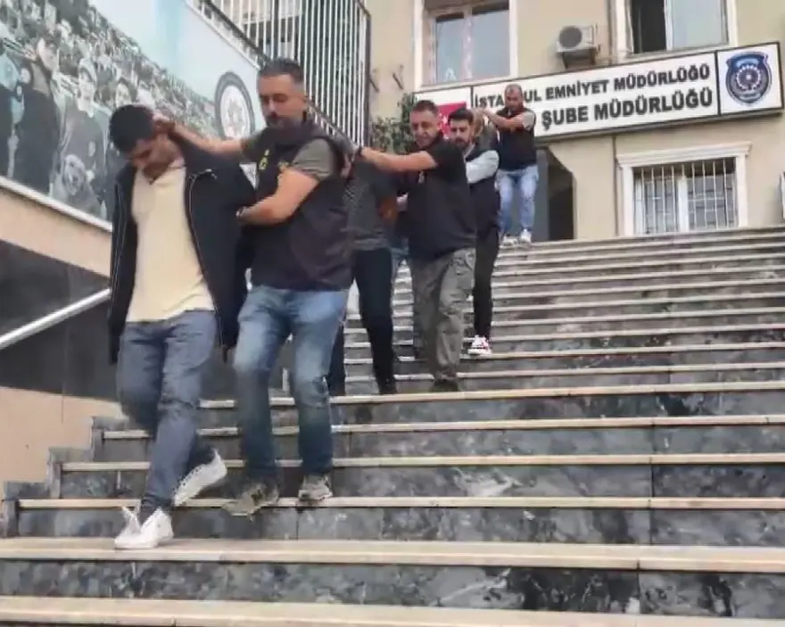 PİYASA DEĞERİ YAKLAŞIK 100 MİLYON LİRA OLAN 23 LÜKS OTOMOBİL 4