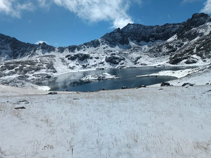 Kar yağışı etkili oldu: Doğasıyla turistlerin gözdesi 2 Kar yağışı etkili oldu: Doğasıyla turistlerin gözdesi 2