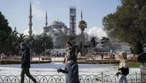 İstanbul’da yarın okullar açılacak. Valilik hava tahminlerini takip ediyor İstanbul’da yarın okullar açılacak. Valilik hava tahminlerini takip ediyor