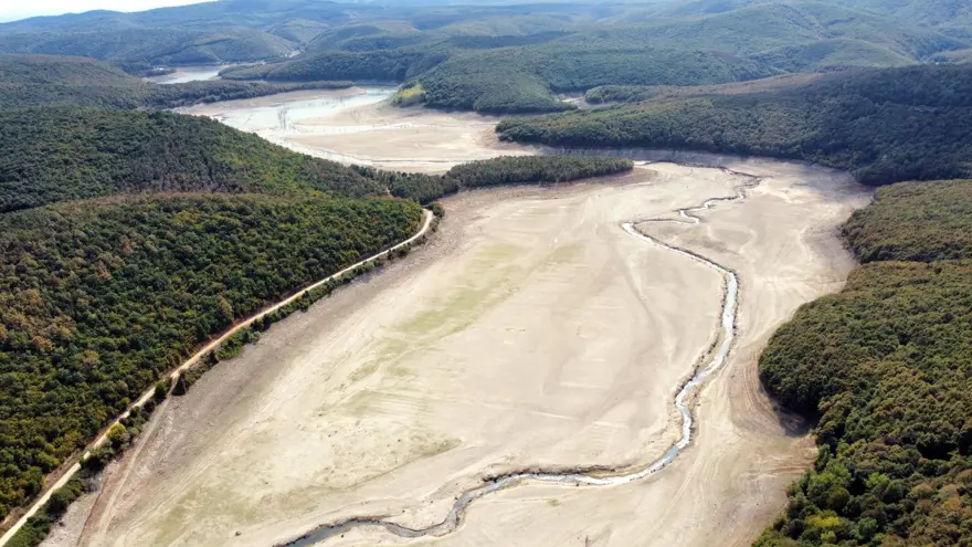 Trakya'da, İstanbul'un suyunu karşılayan barajlar kurudu 14