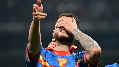 Türk futbol tarihine geçen transfer açıklandı: Romulo, imzayı attı!