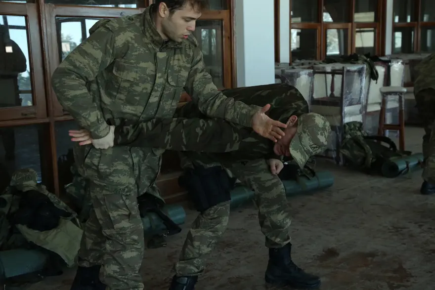 'Söz' dizisi oyuncuları askeri eğitim aldı 5 'Söz' dizisi oyuncuları askeri eğitim aldı 5
