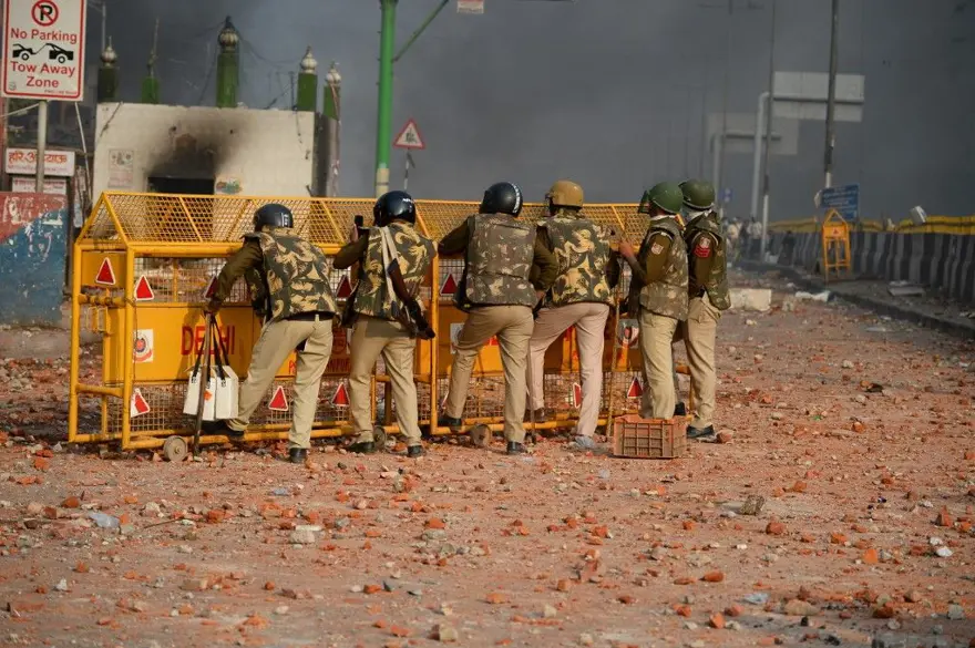 Hindistan'da vatandaşlık yasası karşıtı protestolar sürüyor: 7 ölü 