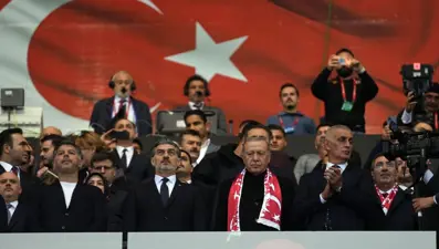 Cumhurbaşkanı Erdoğan Milli Takımı yalnız bırakmadı