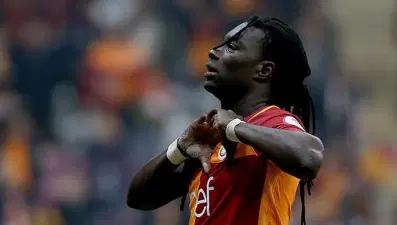 Batefimbi Gomis'ten futbolu bırakacağı yönündeki iddialara yanıt