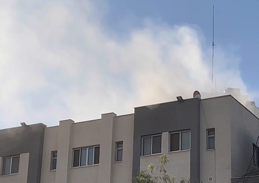 İsrail'in Gazze'ye yönelik saldırılarında hastaneleri hedefliyor İsrail'in Gazze'ye yönelik saldırılarında hastaneleri hedefliyor