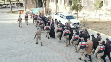 2 yıl önce bir kişinin öldürülmesine ilişkin 6  kişi tutuklandı
