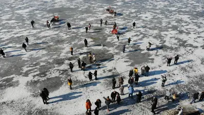 Çıldır Gölü buz tuttu