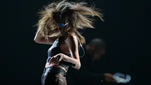 Selena Gomez'den Lupus için bağış