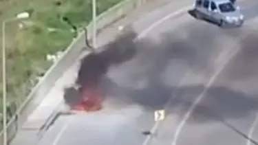 Maltepe’de otomobil alev topuna döndü