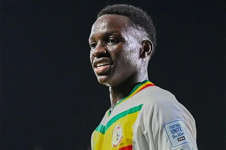 Fenerbahçe'nin yeni transferi Amara Diouf için dikkat çeken benzetme: "Onu Mourinho'ya verin | Ronaldo ve Mane gibi" 2 Fenerbahçe'nin yeni transferi Amara Diouf için dikkat çeken benzetme: "Onu Mourinho'ya verin | Ronaldo ve Mane gibi" 2