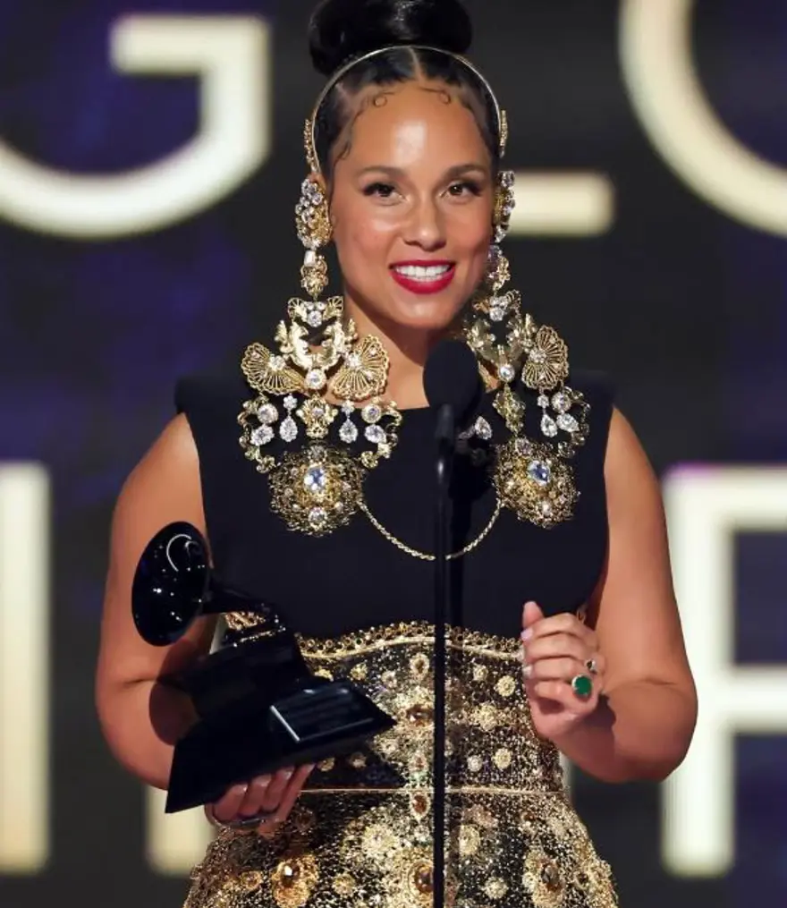 Grammy 2025 kazananları açıklandı: Beyonce 11 adayı geride bıraktı 5