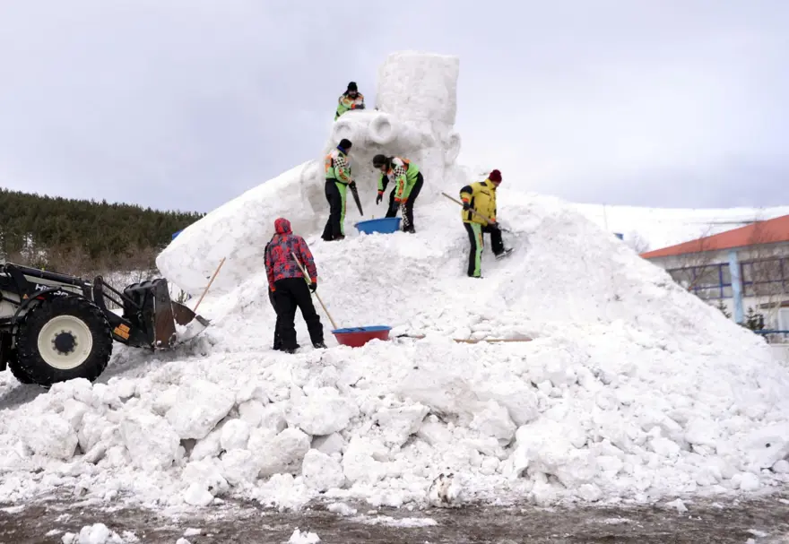 "AMACIMIZ BÖLGEYE DAHA ÇOK İNSAN ÇEKMEK" 7