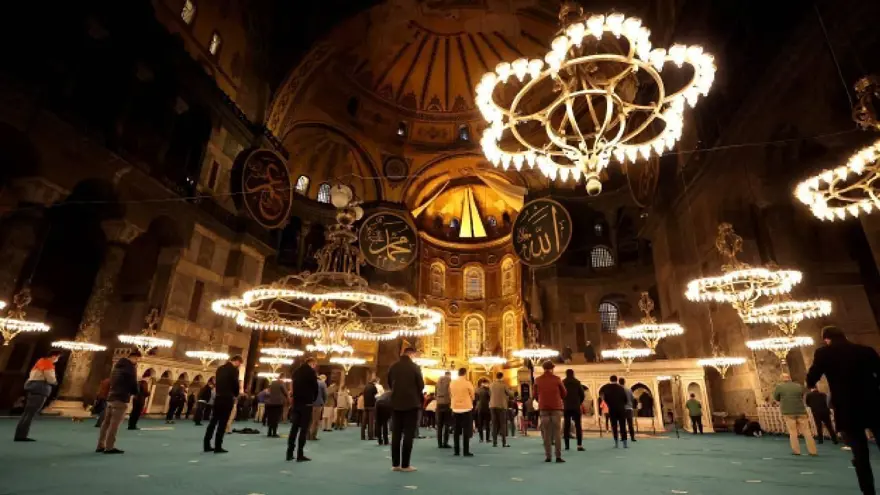 Kadir Gecesi namazı nasıl kılınır, kaç rekat? (Diyanet&#x27;e göre Kadir Gecesi namazı kılınışı) 