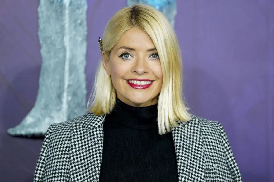 Instagram filtresiyle ünlülerin estetikli halleri 4