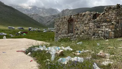 Niğde'nin 'doğal cenneti' Karagöl ve Çini Göl alarm veriyor