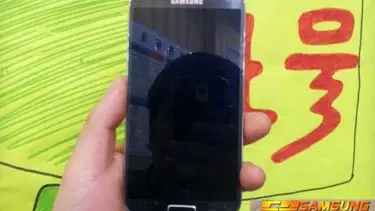 Galaxy S 4 fotoğrafları internete düştü