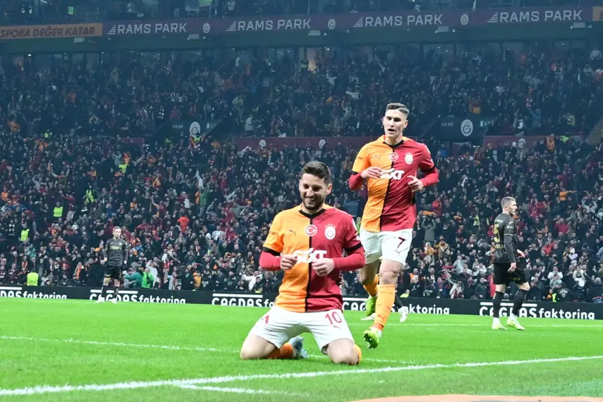 Galatasaray'ın sermaye artırımı kabul edildi: 1 milyar 728 milyon TL'lik gelir Galatasaray'ın sermaye artırımı kabul edildi: 1 milyar 728 milyon TL'lik gelir